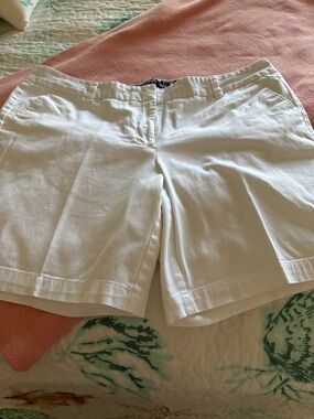 LAND White Women's Bermuda Shorts
